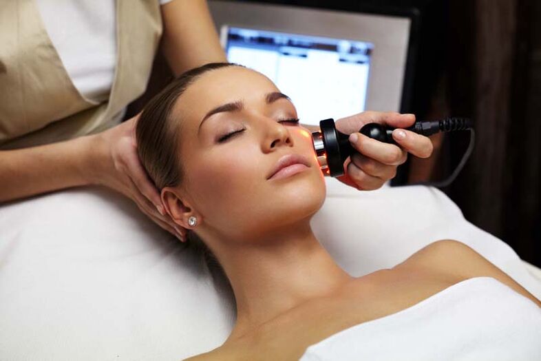 Procedimento de rejuvenescimento do rosto