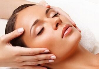 procedimentos cosméticos para rejuvenescimento da pele facial